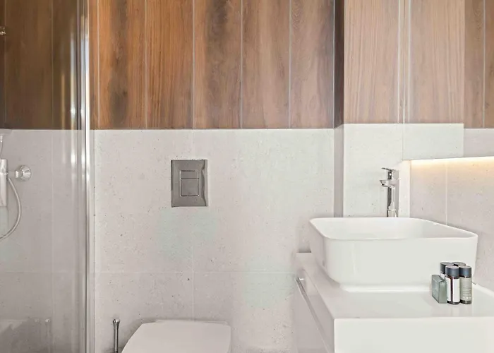 Phaedrus Living: Seaside Residences 01 アパート リマソール